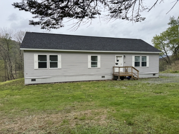 Incredible Valley Views Overlooking the Delaware River!